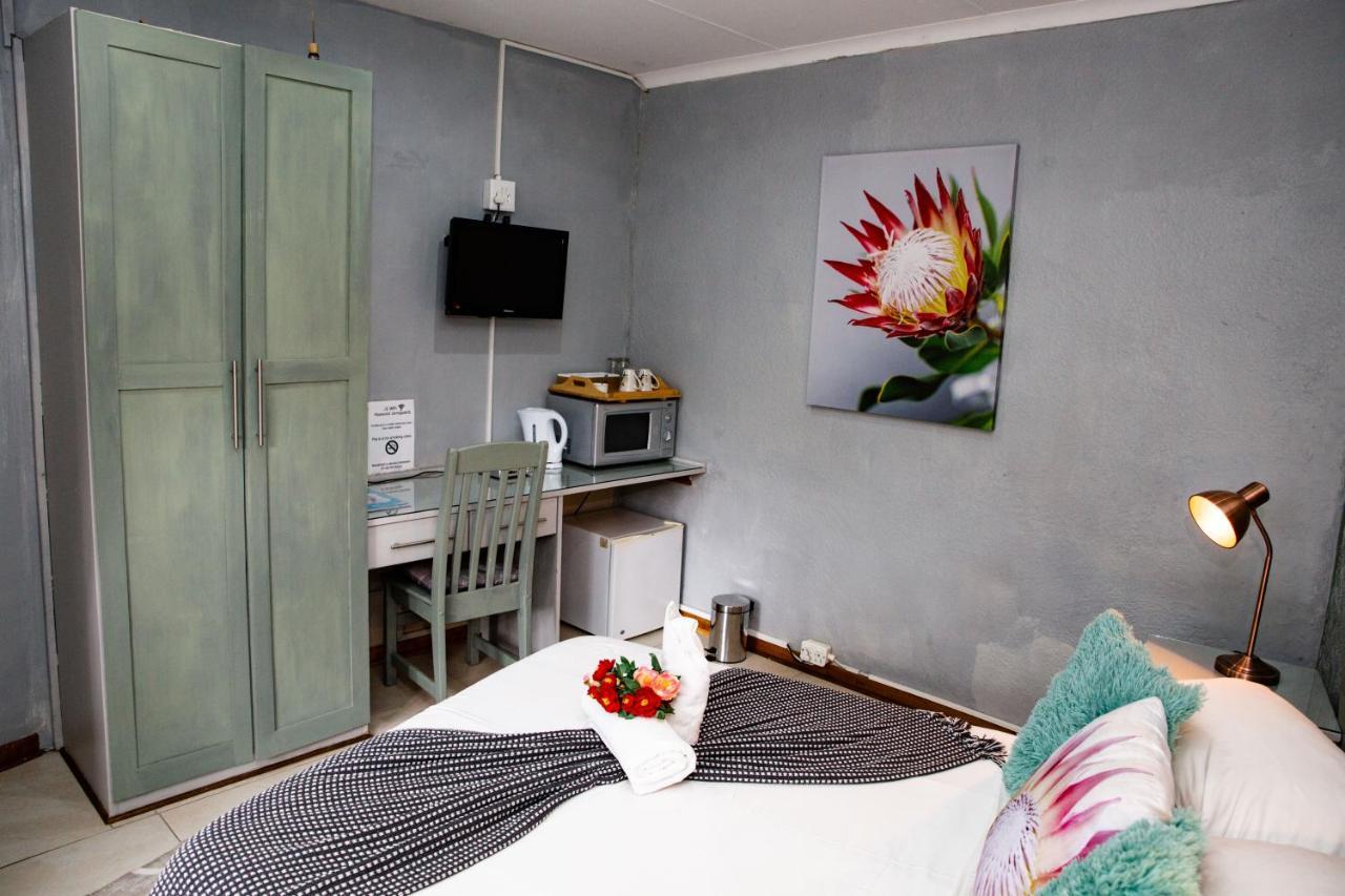 Woodpecker Guesthouse Ficksburg Eksteriør bilde
